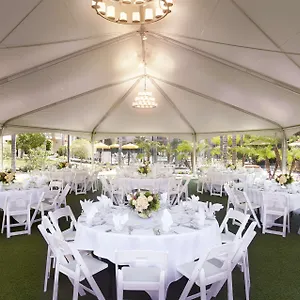Doubletree By Hilton Airport Ontario